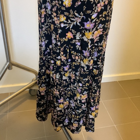 Ghanda floral maxi With buttons down the side,elastic waisted at the back s XS - Picture 3 of 6